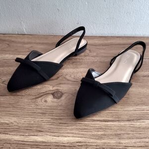 Fashion Nova Size 8 Elegant Black Slingback Flats